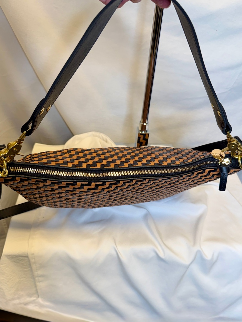 CLARE V Women’s Tan Brown Black Checkered Moyen Messenger Shoulder Bag; Regular - Picture 6 of 12